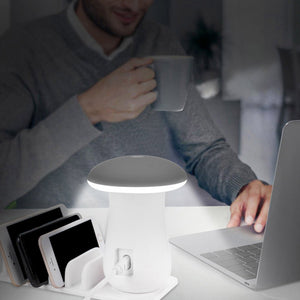 Lámpara LED con puertos USB